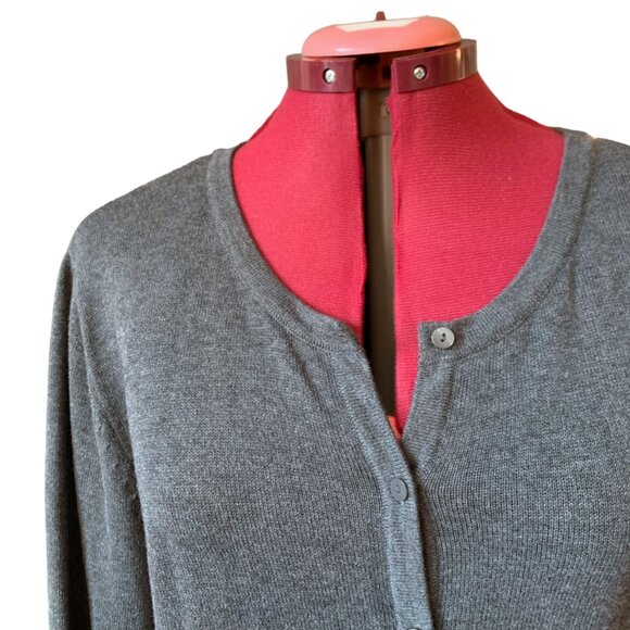 H&M Cardigan - Gray with littles buttons in the front  long sleeves - Large - Picture 2 of 12